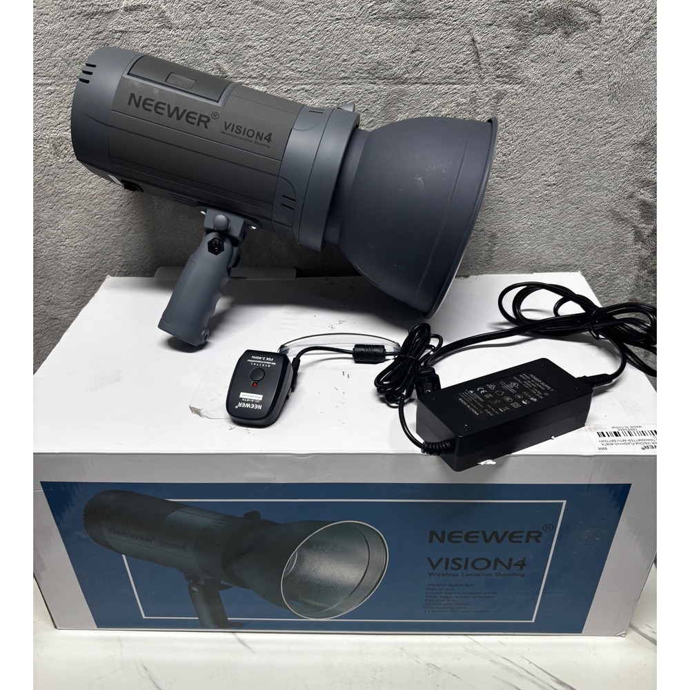 Neewer Vision4 Studio Flash Wireless Strobe VC-816TX Transmitter w/ battery
